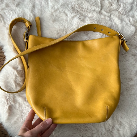 COACH Vintage Soho Leather Duffle Bag in Yellow #9186 - Picture 13 of 17